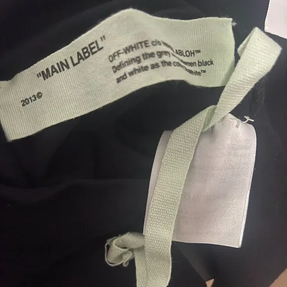 Off-White Cropped Turtleneck Sweatshirt Size XXS COA included - Picture 4 of 5